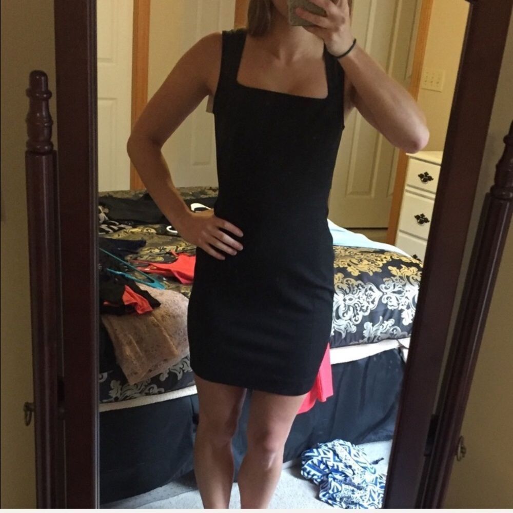 Banana republic black dress 💕HUGE CLOSET SALE - Picture 1 of 7